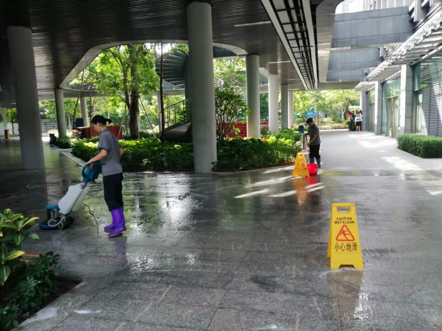 小區(qū)保潔