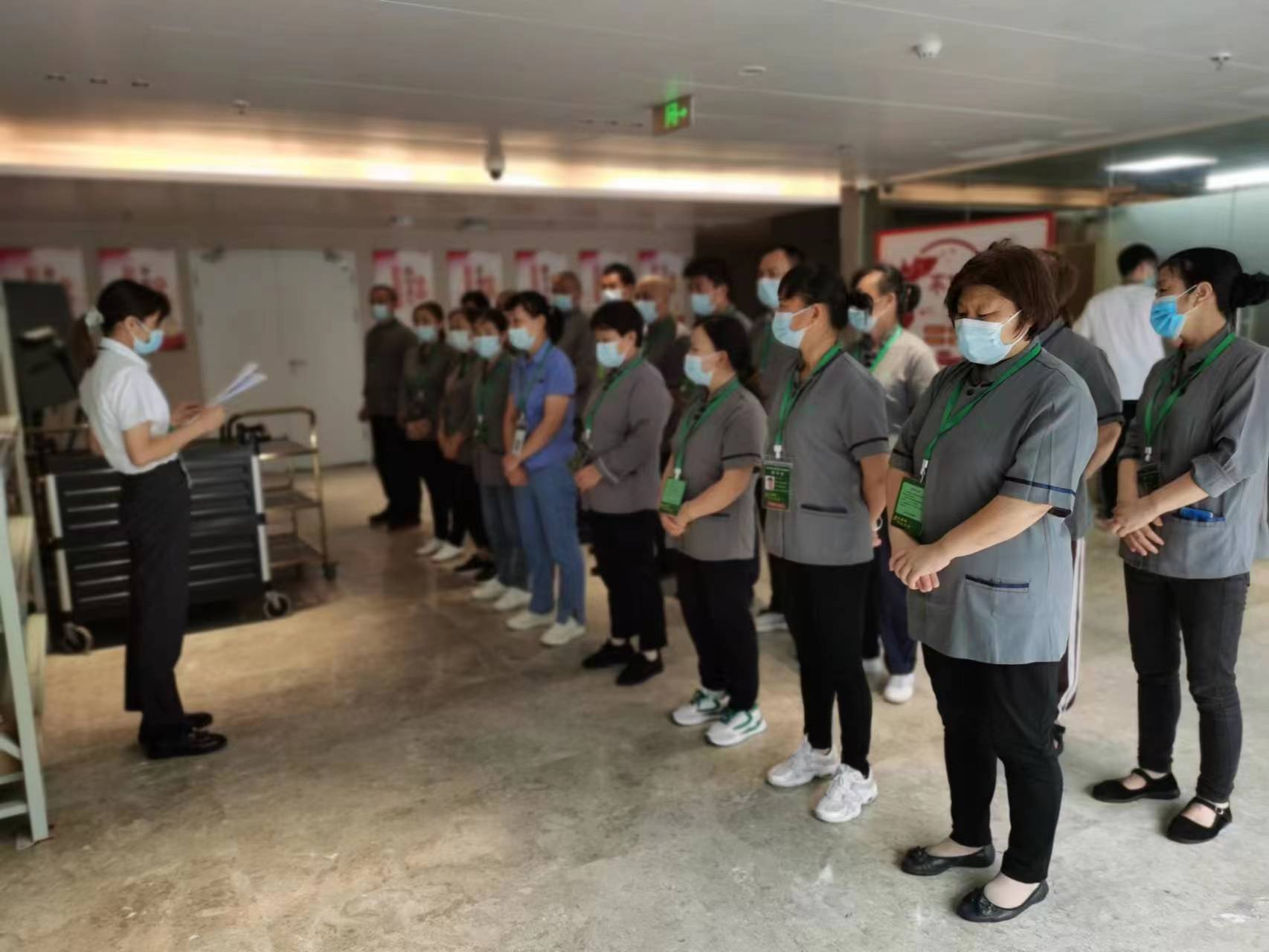 深圳各大廈地下停車場(chǎng)如何做好保潔工作